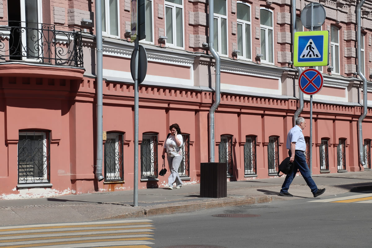 Нижний Новгород. Минина пл. Минину памятник, сквер