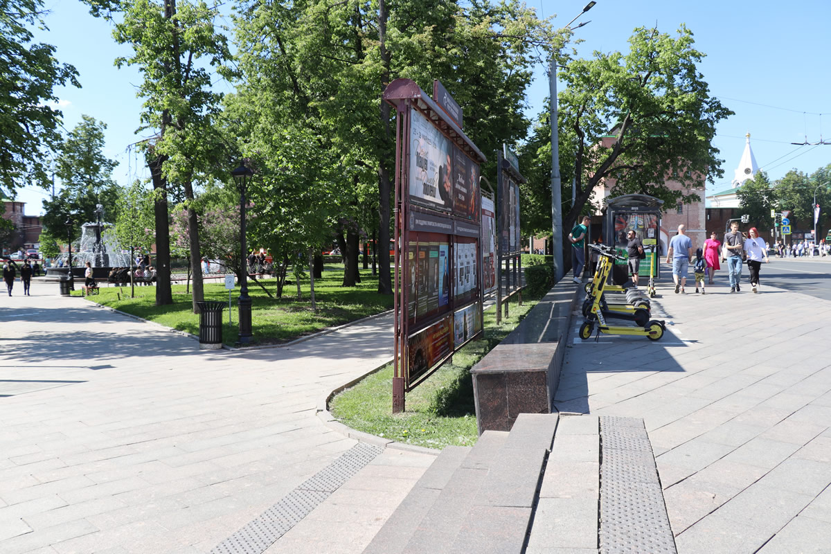 Нижний Новгород. Минина пл, сквер вокруг фонтана