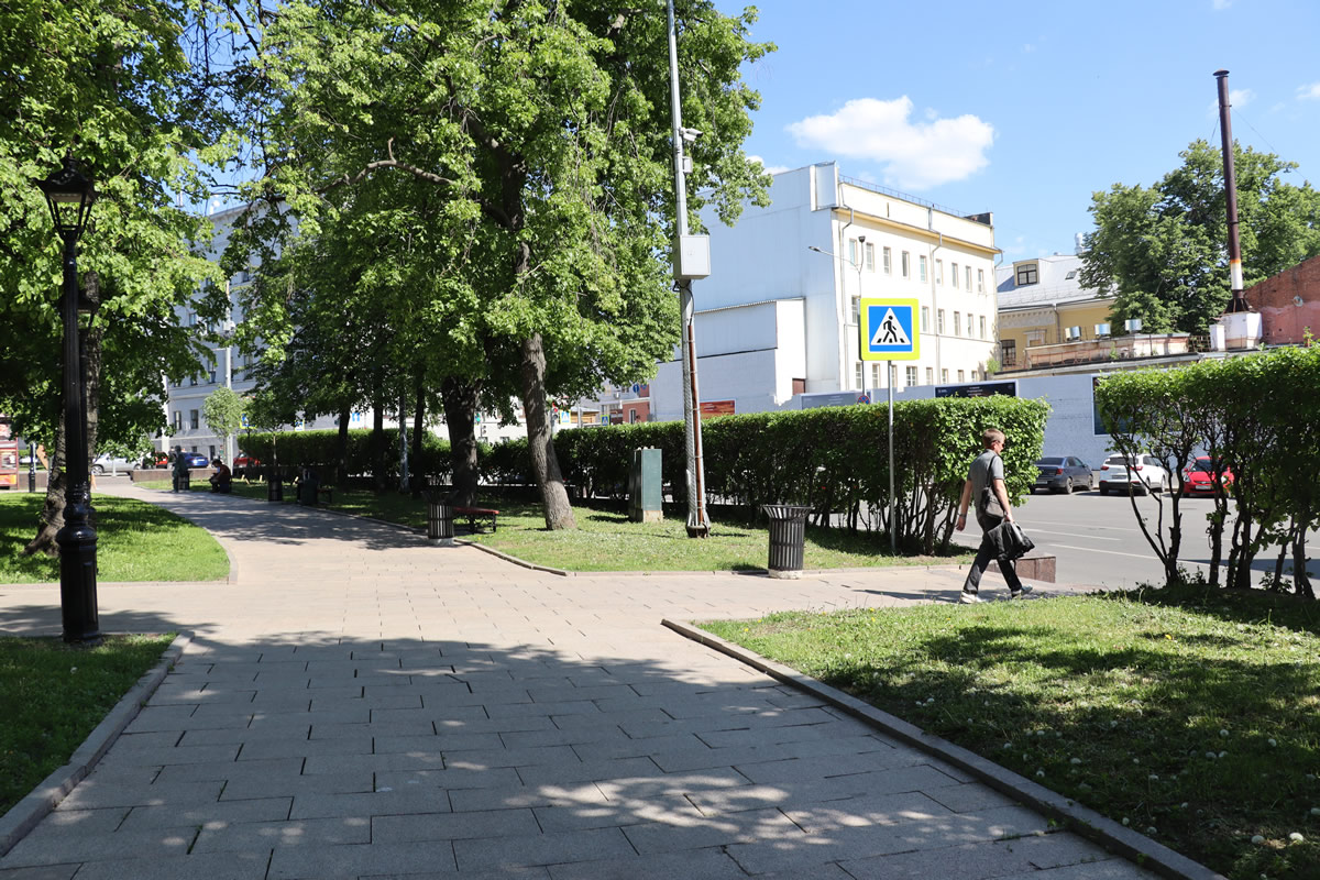 Нижний Новгород. Минина пл, сквер вокруг фонтана